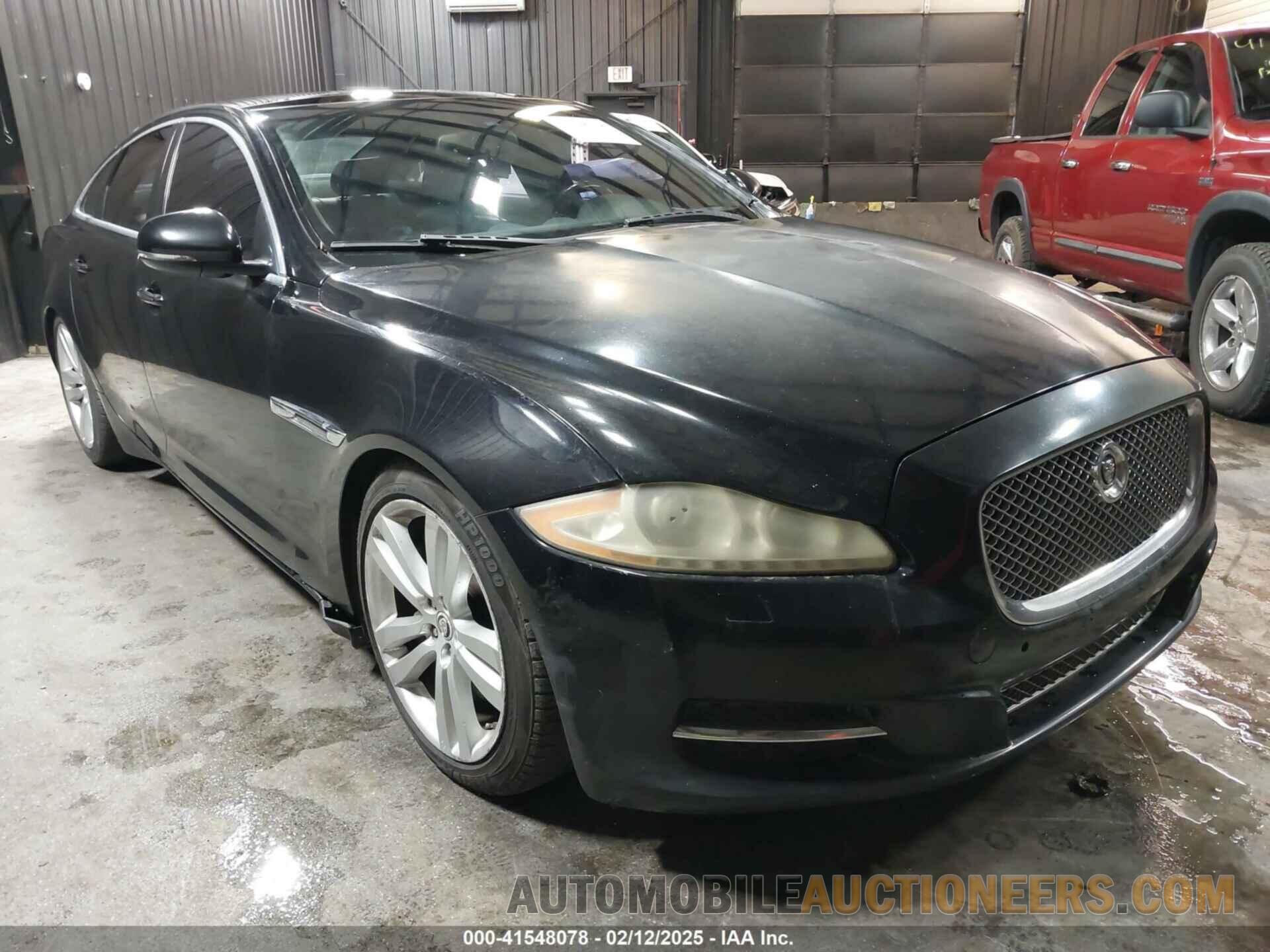 SAJWA1CB5BLV05500 JAGUAR XJ 2011