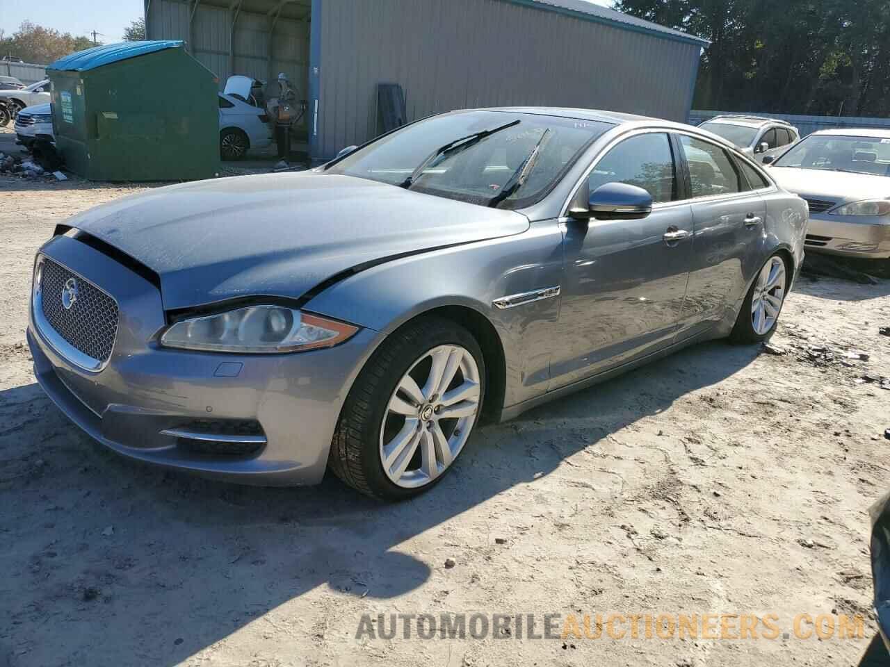 SAJWA1CB5BLV08798 JAGUAR XJ 2011