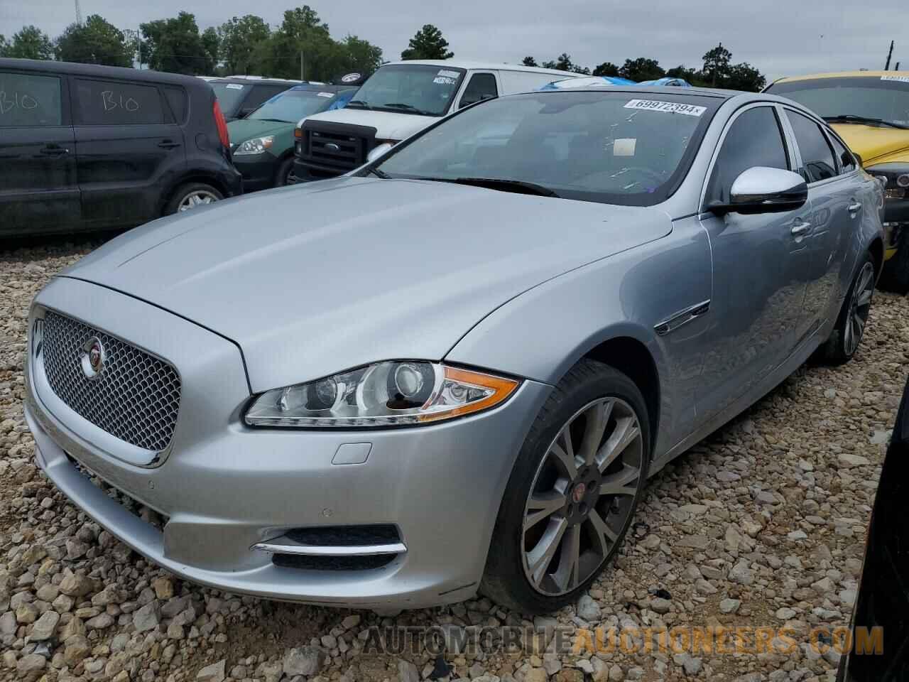 SAJWA1CZ1F8V89918 JAGUAR XJ 2015