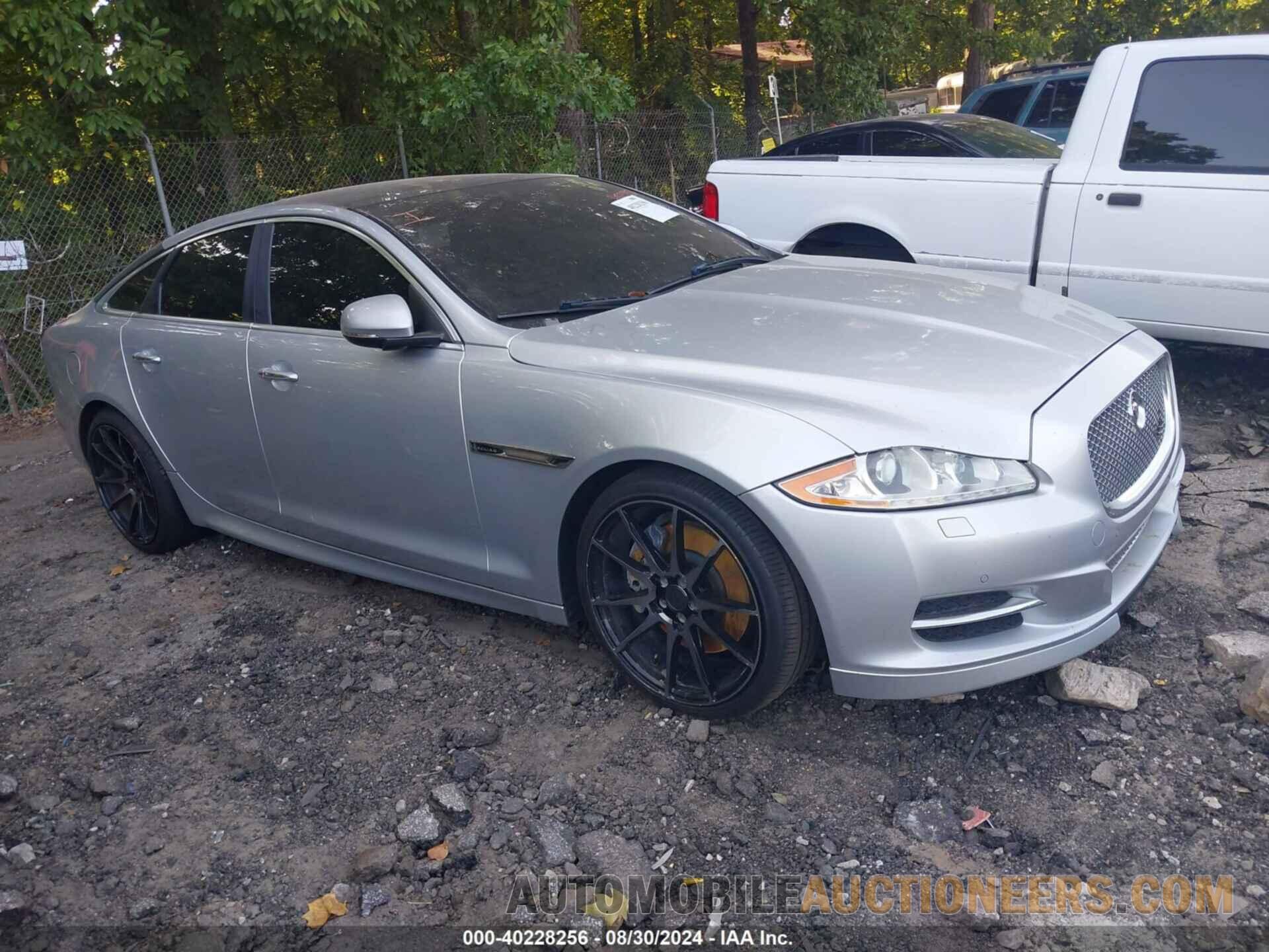 SAJWA1CZ1F8V90843 JAGUAR XJ 2015