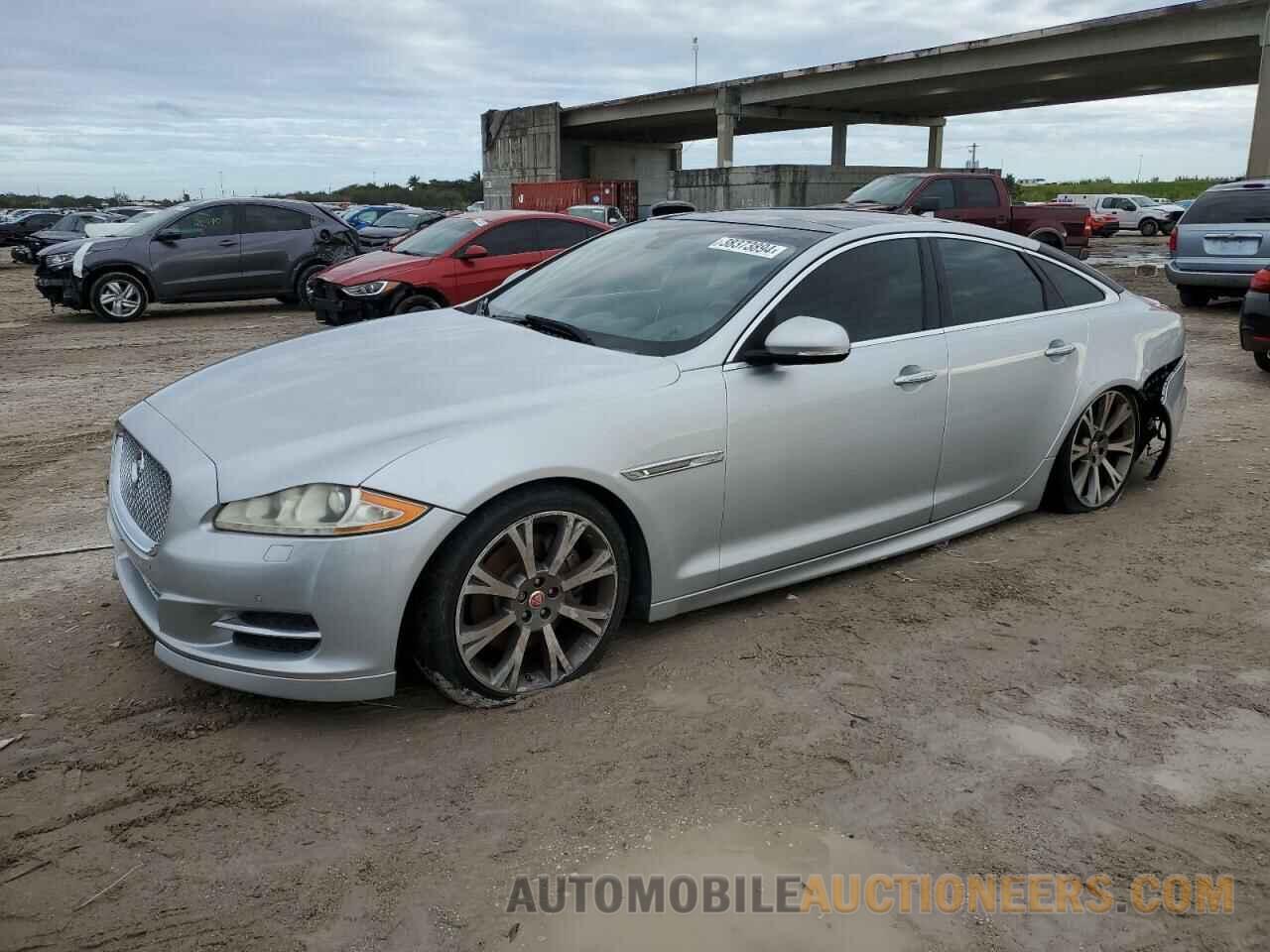 SAJWA1CZ3F8V85272 JAGUAR XJ 2015