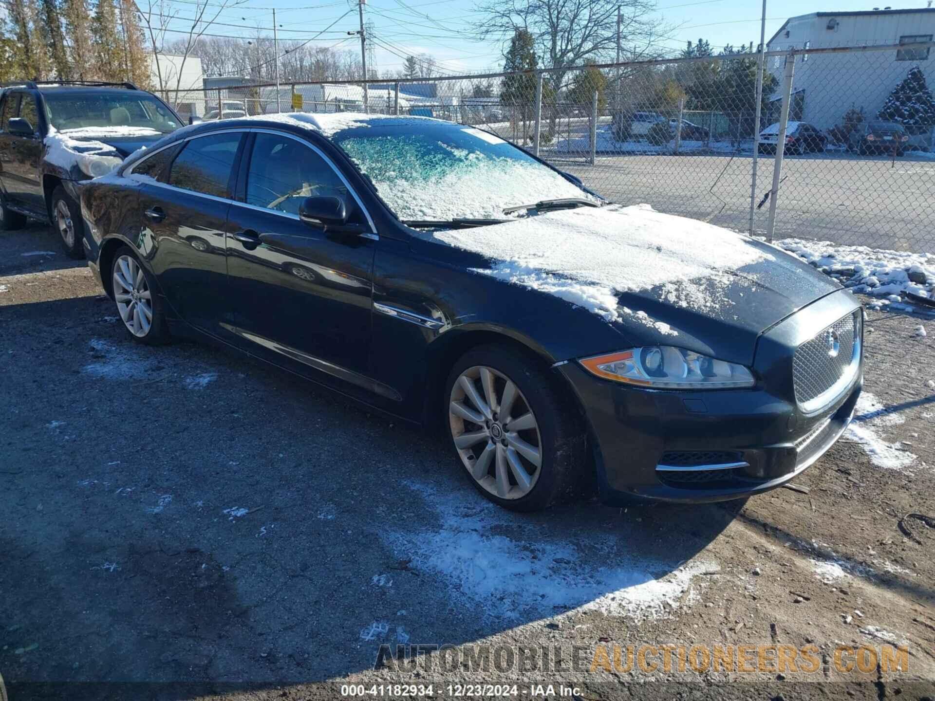 SAJWA1GE7BMV03312 JAGUAR XJ 2011