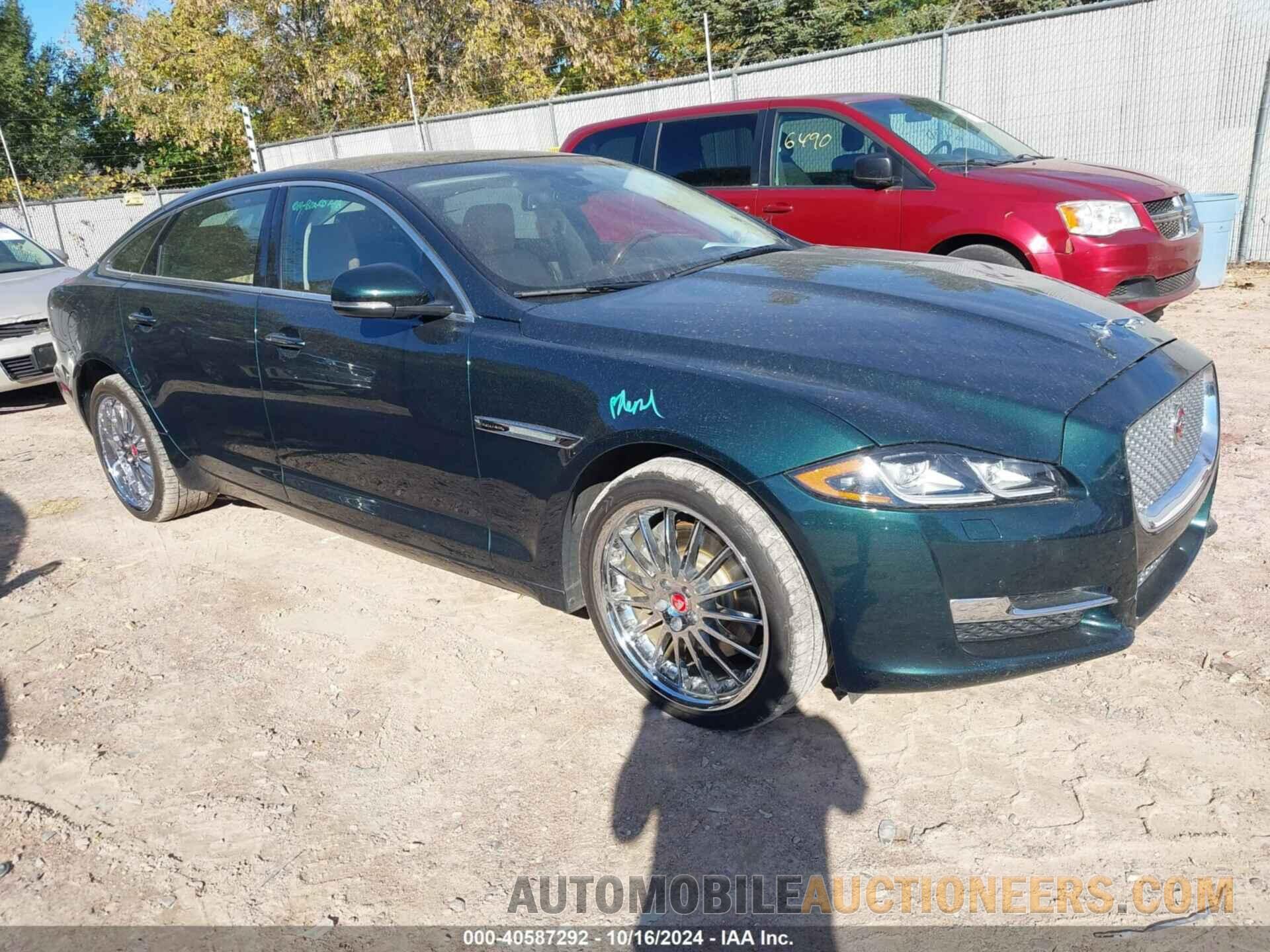 SAJWA2G71G8W01646 JAGUAR XJ 2016