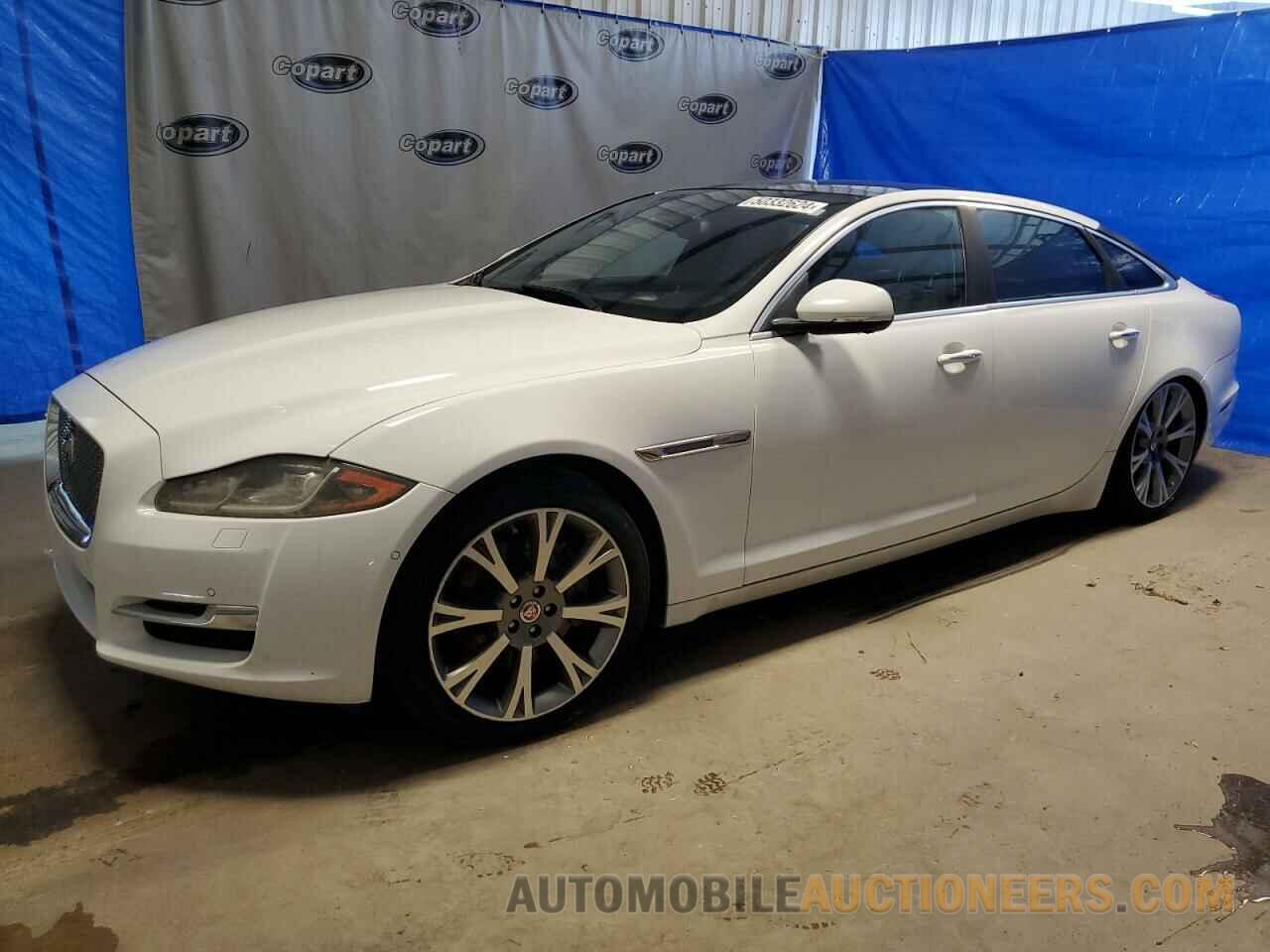 SAJWA2G76G8V96444 JAGUAR XJ 2016