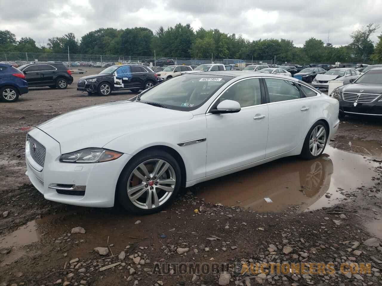 SAJWA2G78G8W03619 JAGUAR XJ 2016