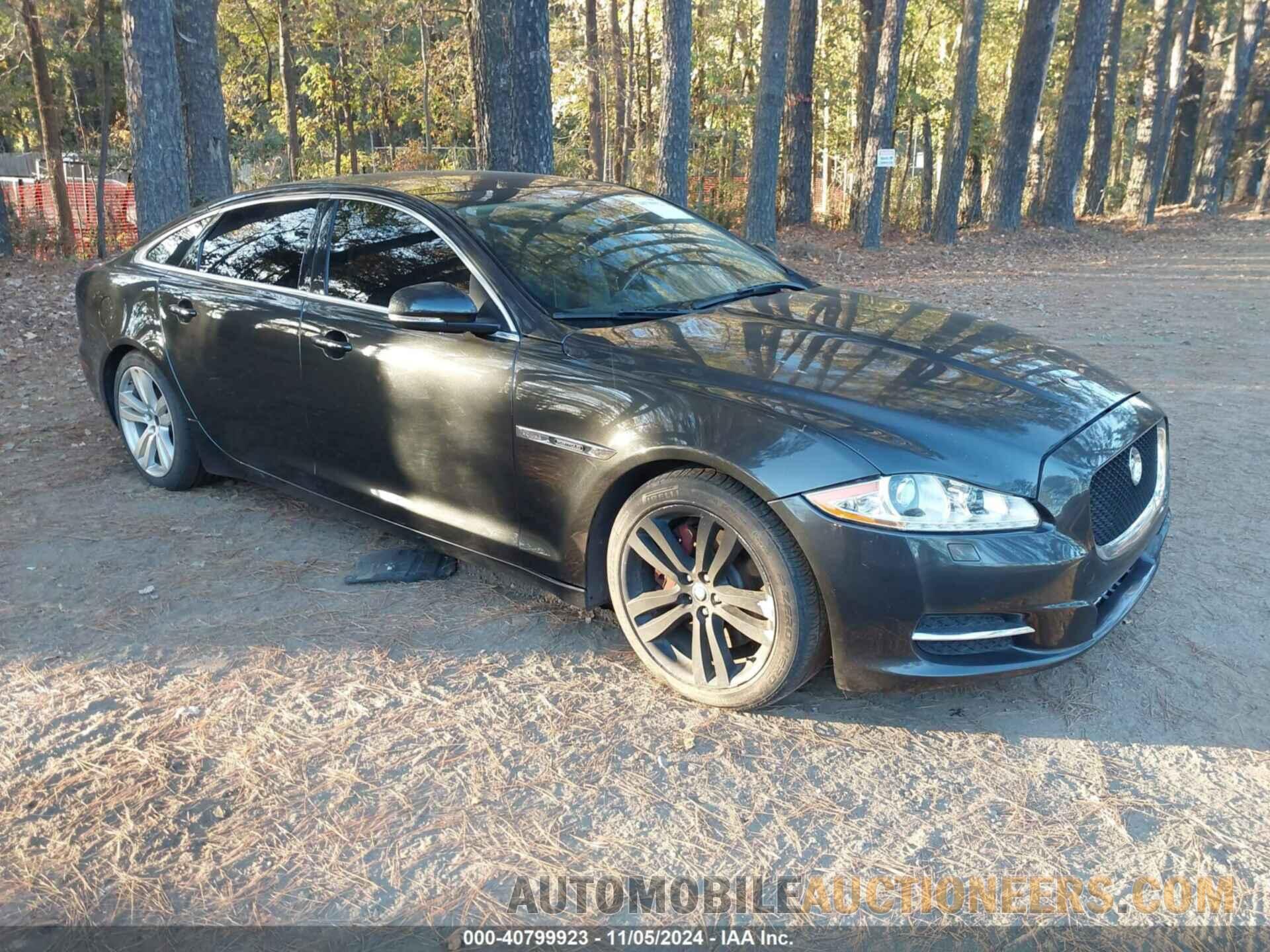 SAJWA2GB5CLV32228 JAGUAR XJ 2012