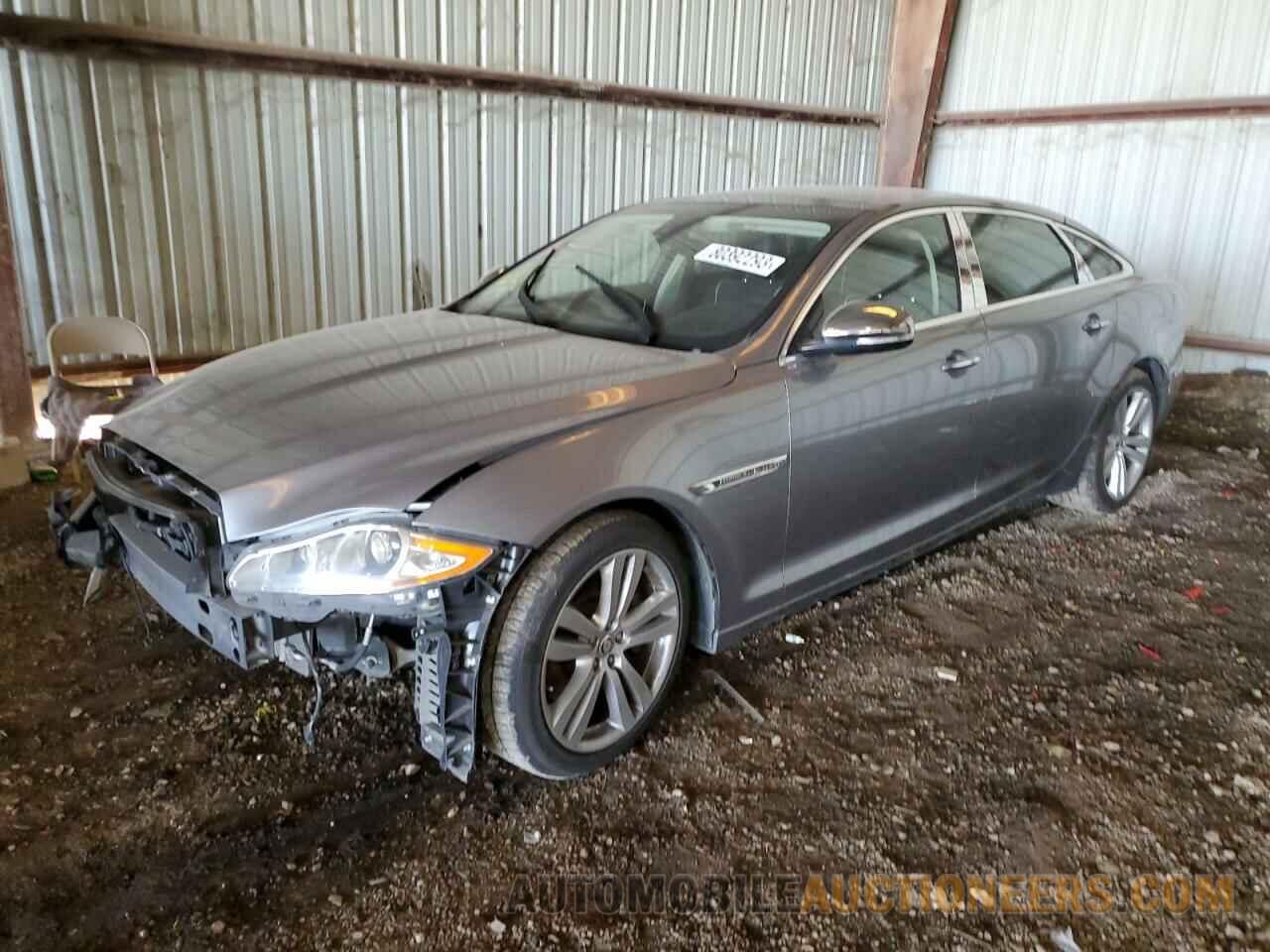 SAJWA2GB6CLV27068 JAGUAR XJ 2012