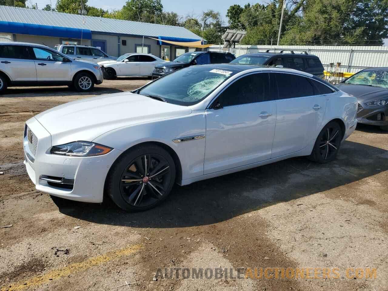 SAJWA2GE2KMW22245 JAGUAR XJ 2019