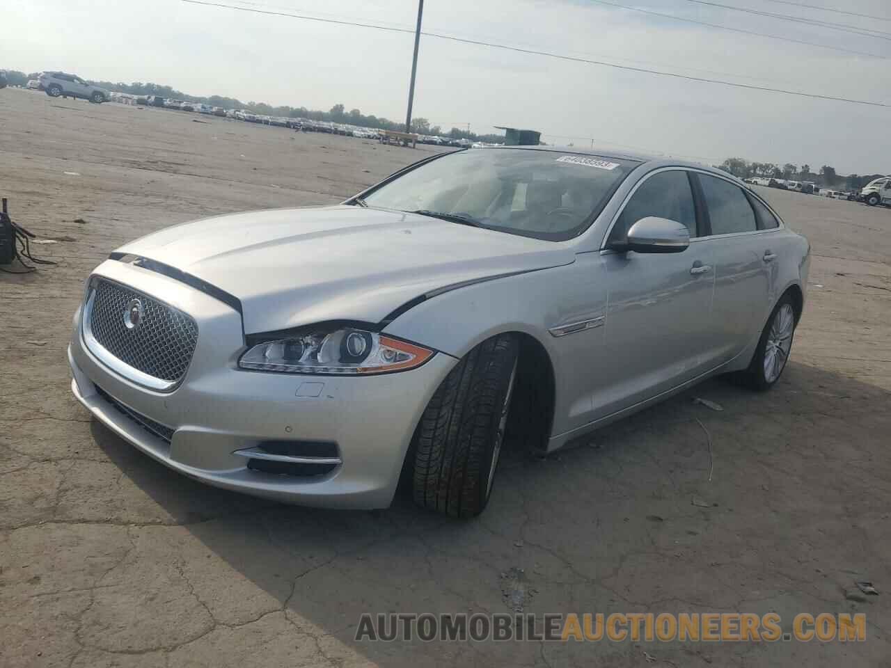 SAJWA2GZ0F8V89702 JAGUAR XJ 2015