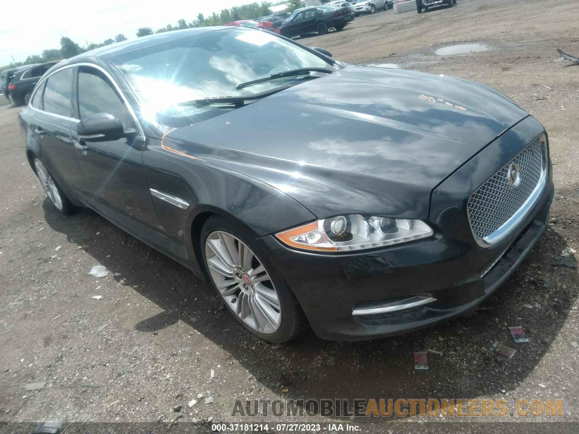 SAJWA2GZ3F8V81576 JAGUAR XJ 2015