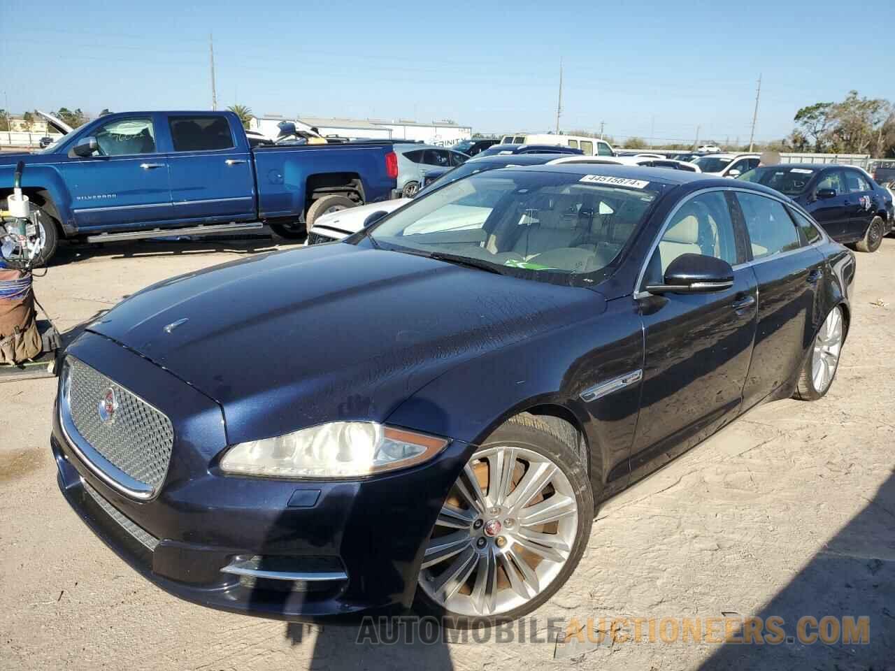 SAJWA2GZ3F8V83392 JAGUAR XJ 2015