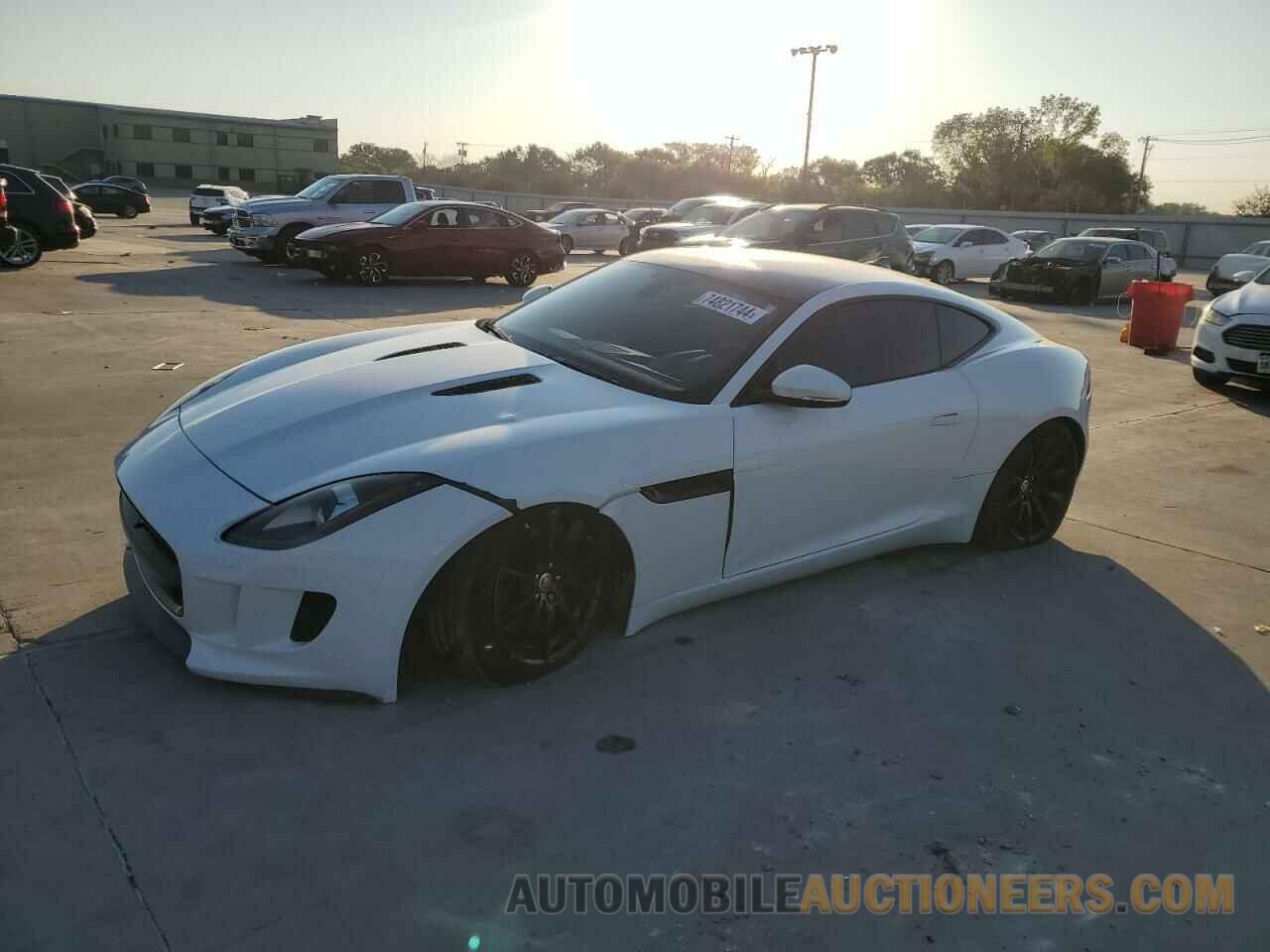 SAJWA6AT1G8K34860 JAGUAR F-TYPE 2016