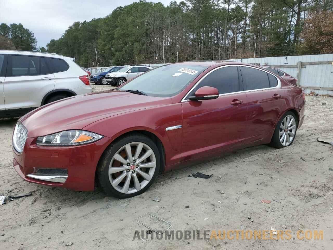 SAJWJ0EF2E8U12449 JAGUAR XF 2014