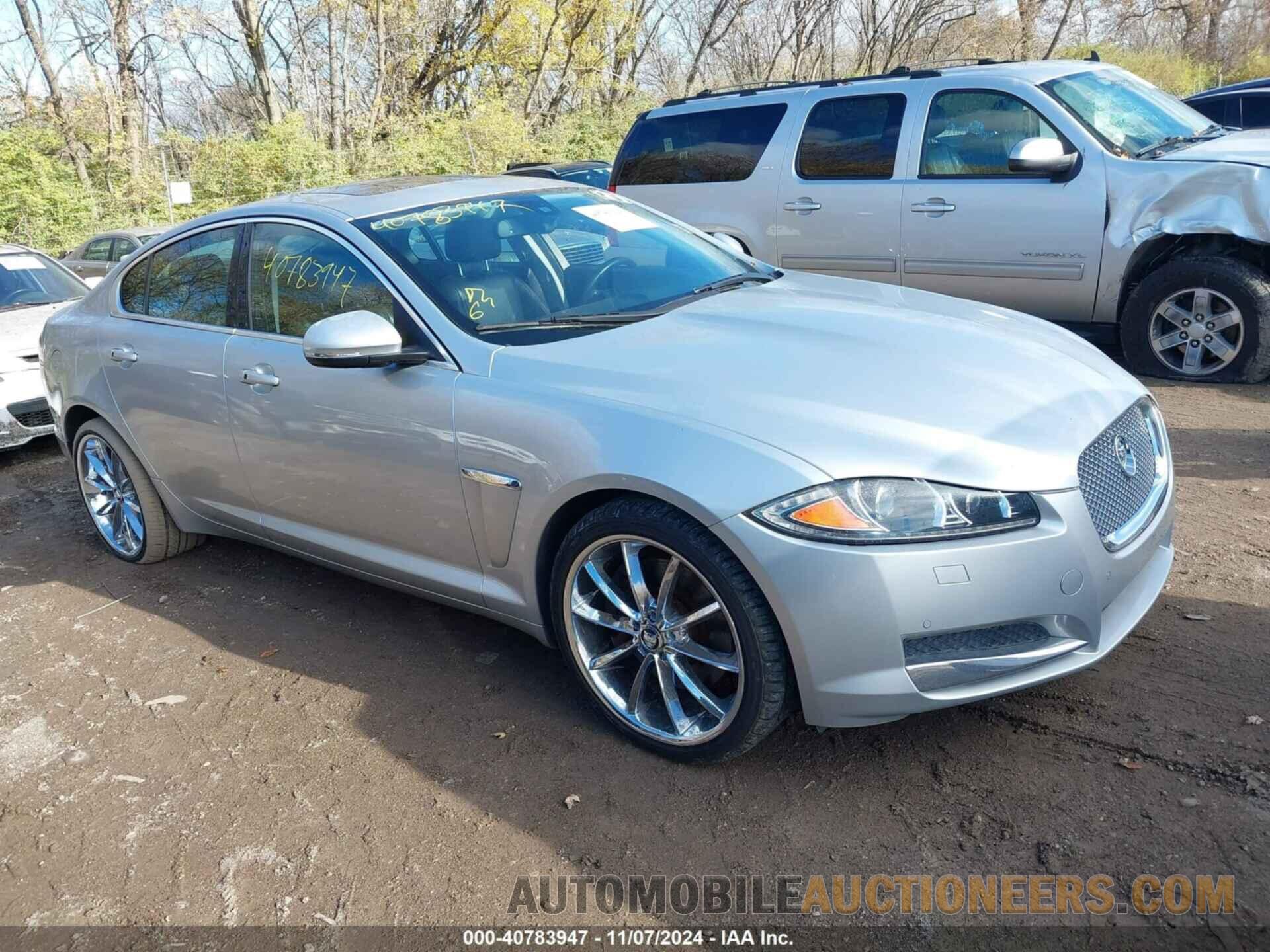 SAJWJ0EF6D8S81203 JAGUAR XF 2013