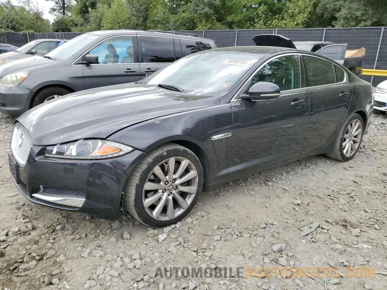 SAJWJ0EF7D8S79878 JAGUAR XF 2013