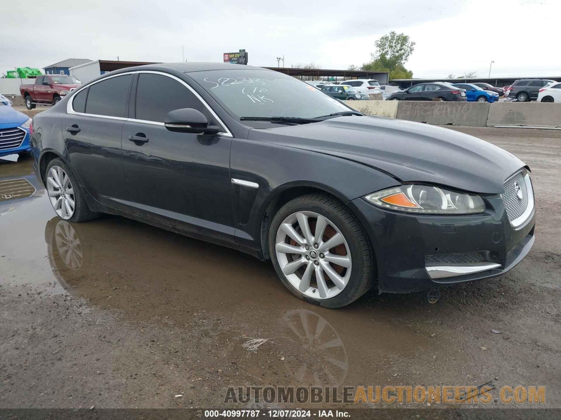 SAJWJ0EF7D8S82313 JAGUAR XF 2013