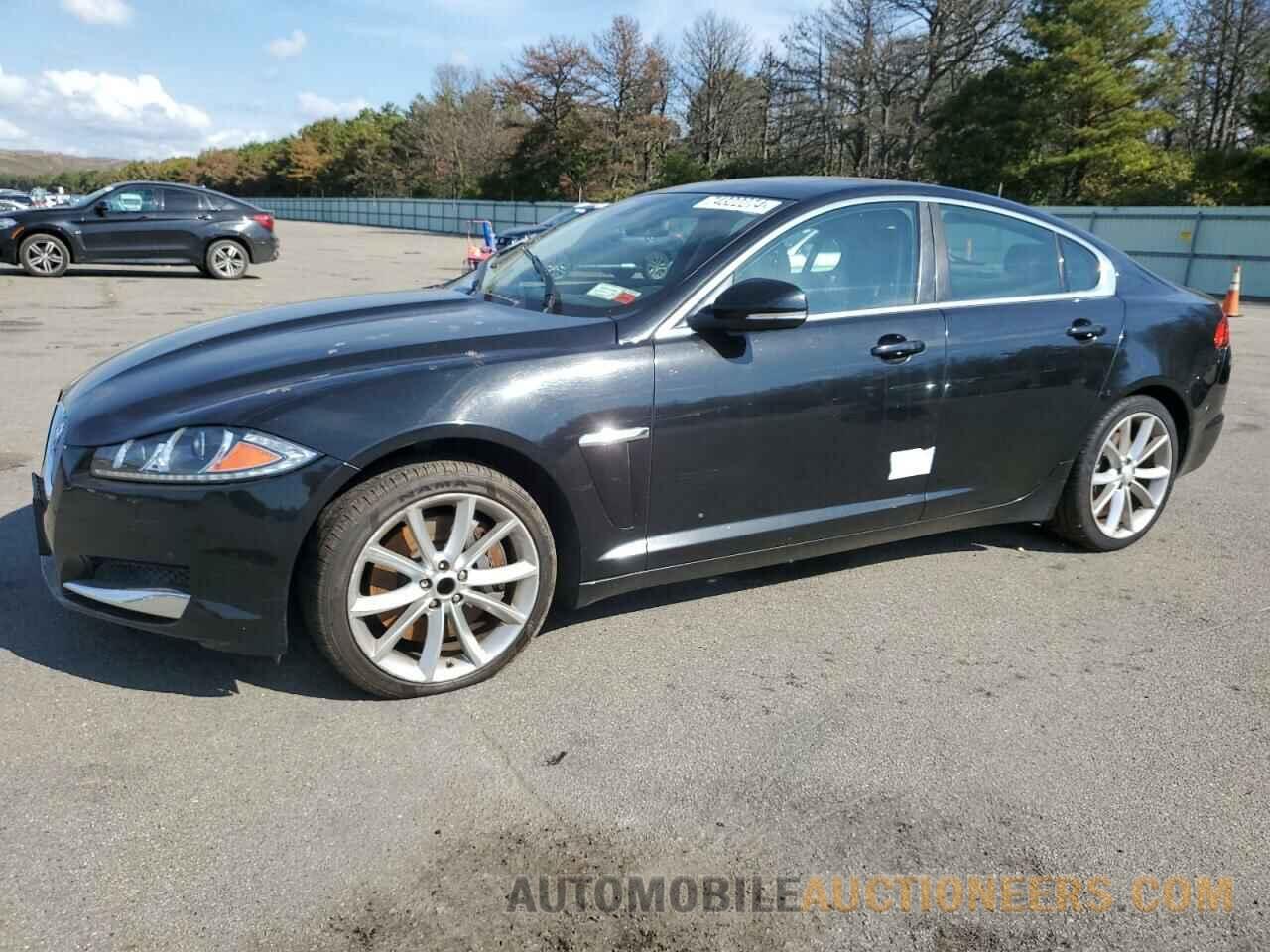 SAJWJ0FF0F8U75467 JAGUAR XF 2015