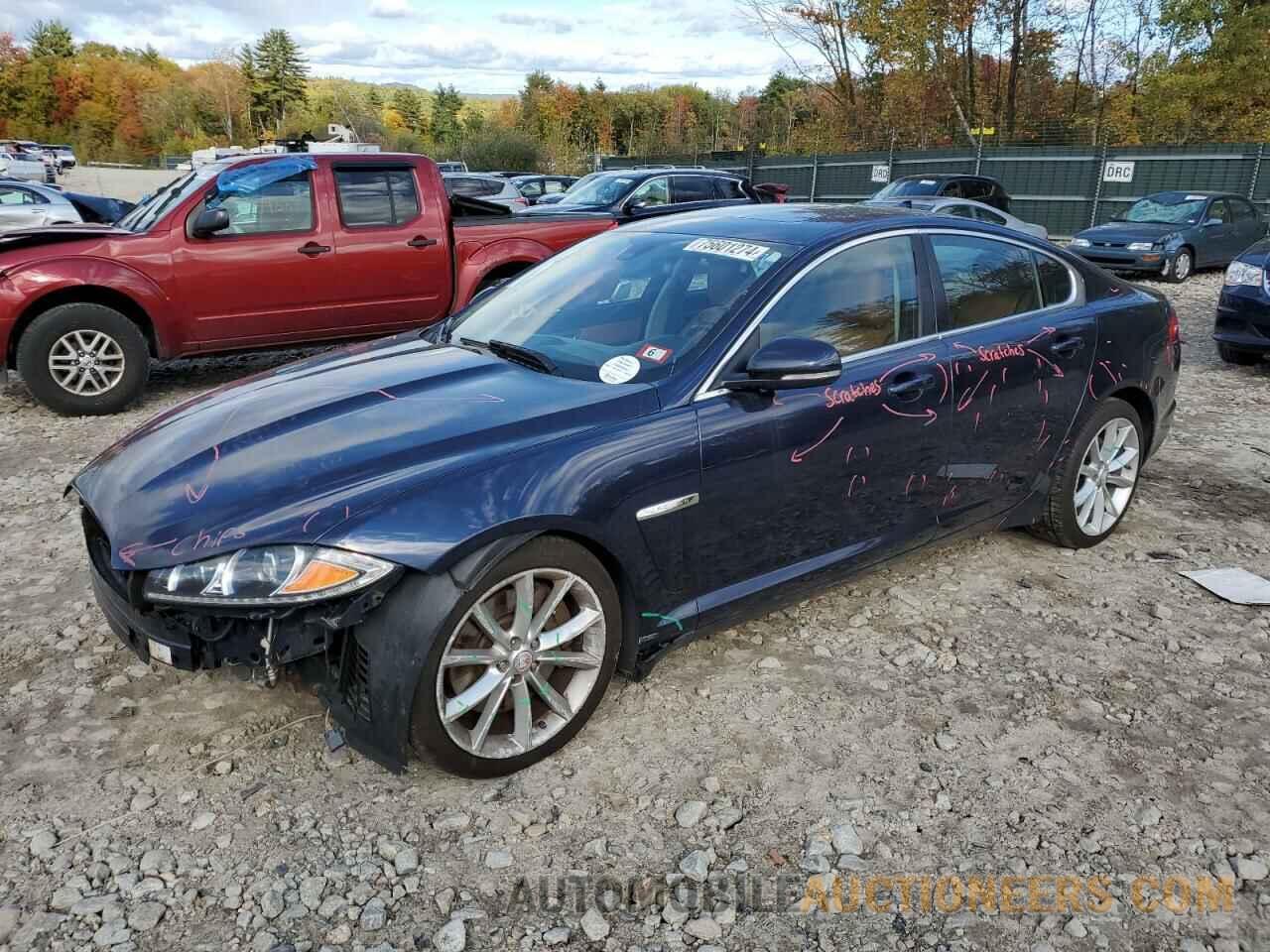 SAJWJ0FF0F8U82239 JAGUAR XF 2015