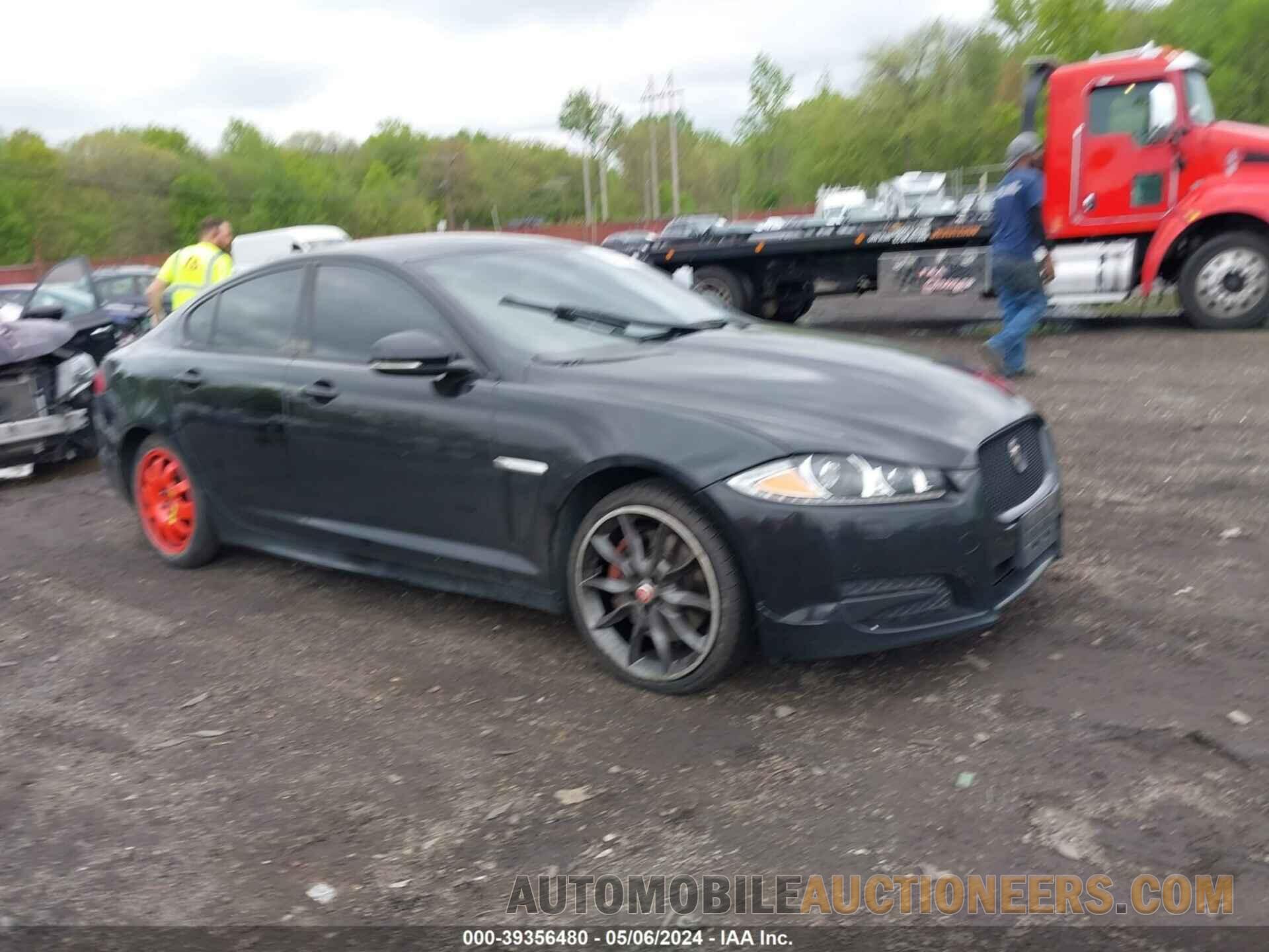 SAJWJ0FF1F8U70827 JAGUAR XF 2015