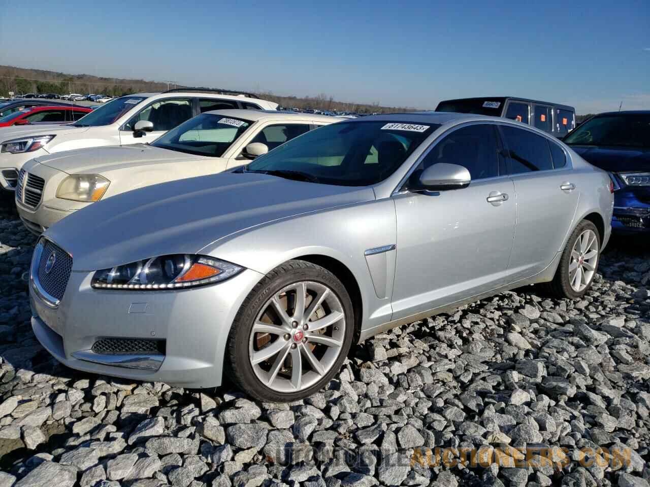 SAJWJ0FF2F8U65667 JAGUAR XF 2015