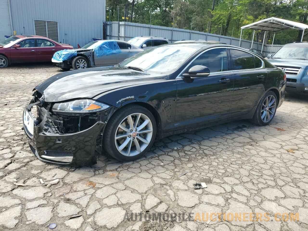 SAJWJ0FF2F8U70352 JAGUAR XF 2015