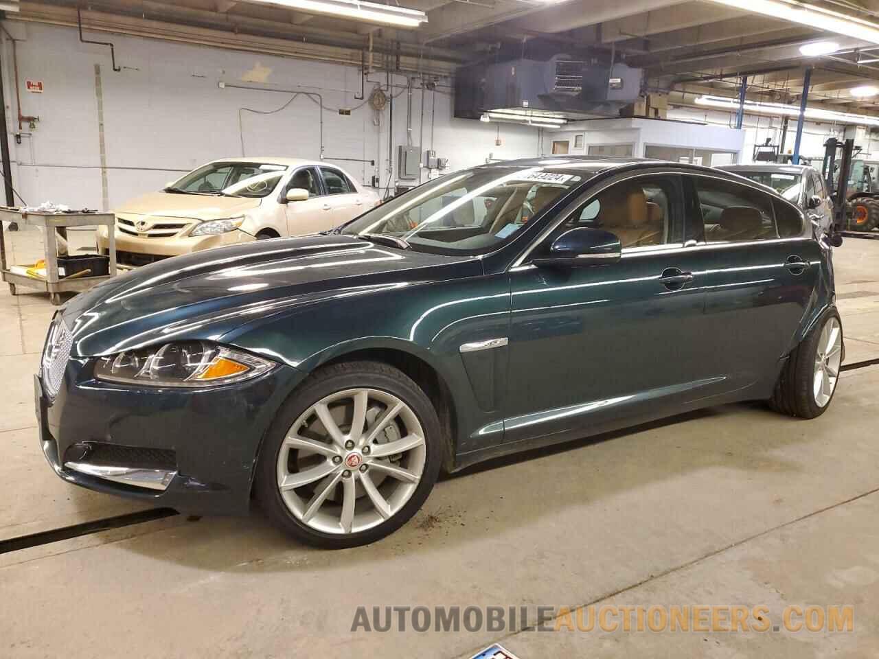 SAJWJ0FF3F8U72630 JAGUAR XF 2015