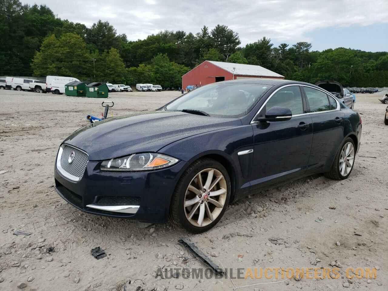 SAJWJ0FF5F8U51245 JAGUAR XF 2015