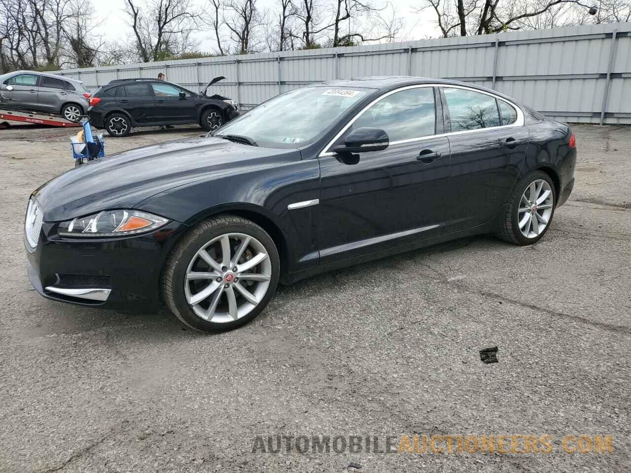 SAJWJ0FF6F8U55630 JAGUAR XF 2015