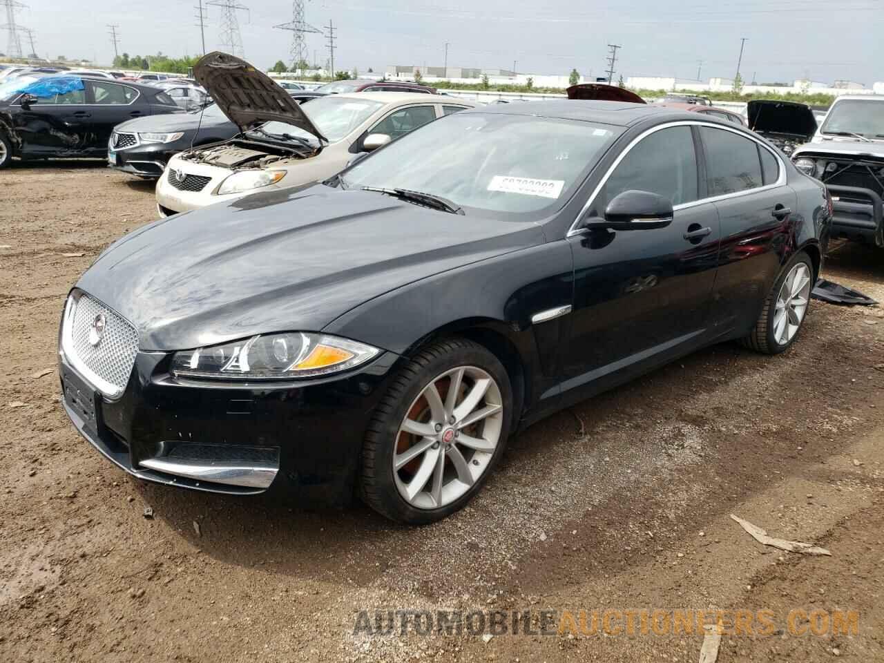 SAJWJ0FF6F8U73349 JAGUAR XF 2015