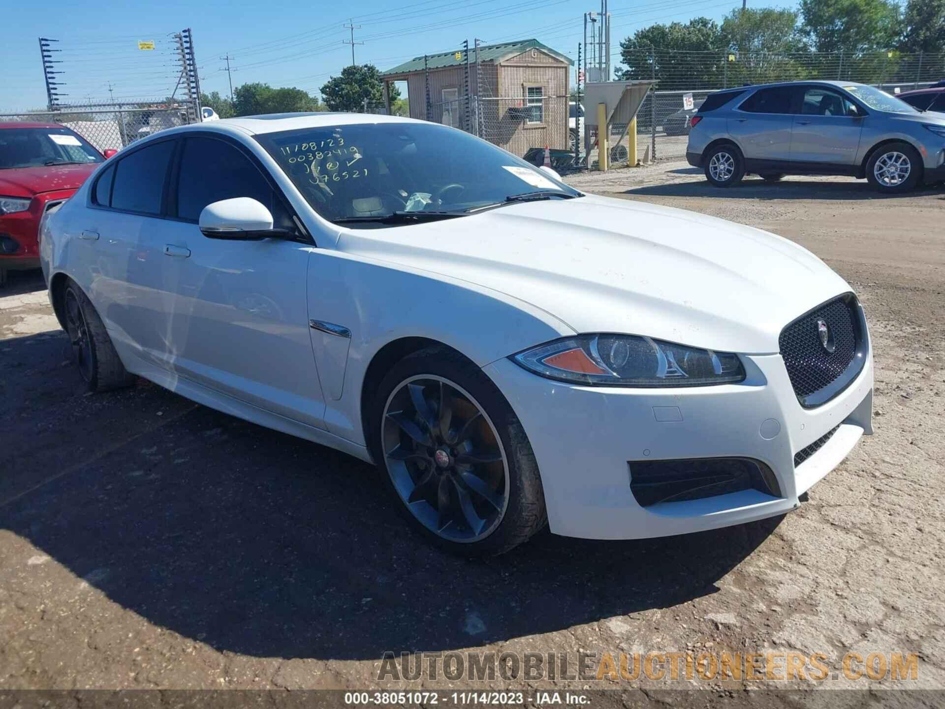 SAJWJ0FF7F8U76521 JAGUAR XF 2015