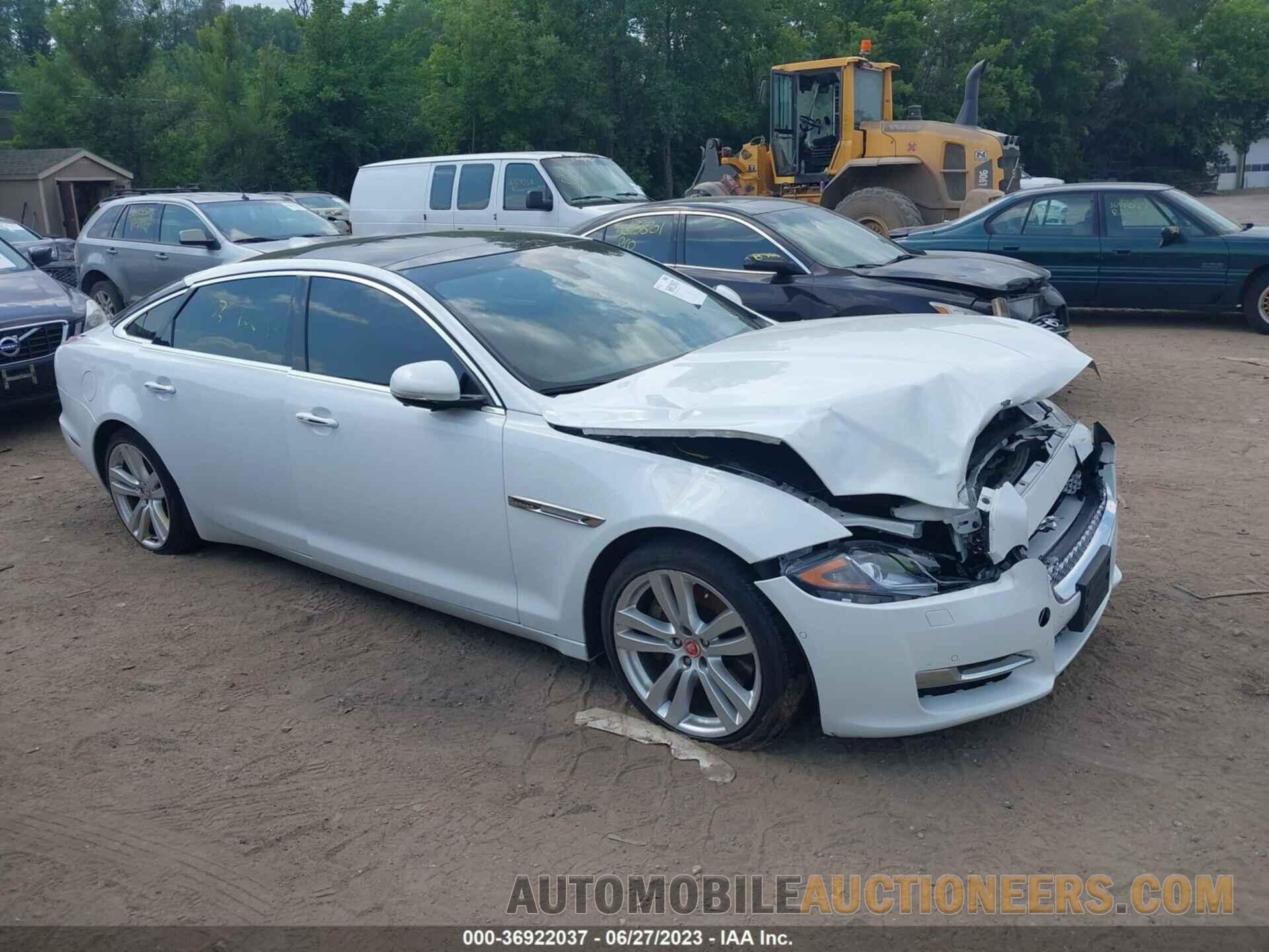 SAJWJ2GD0G8V95764 JAGUAR XJ 2016