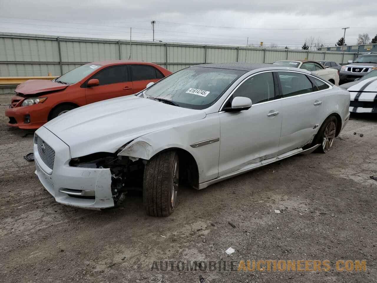 SAJWJ2GD2G8V92848 JAGUAR XJ 2016