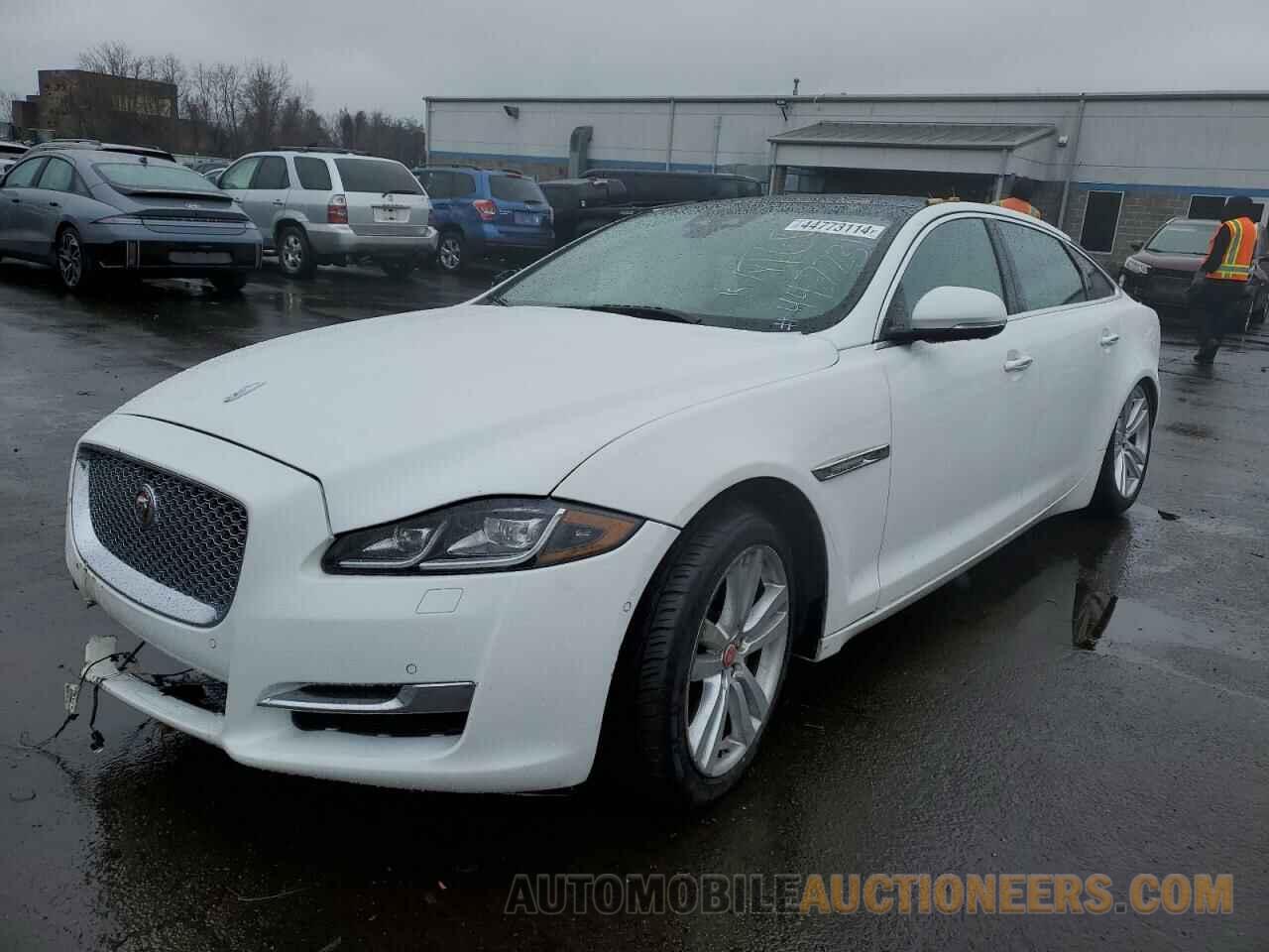 SAJWJ2GD5J8W13795 JAGUAR XJ 2018