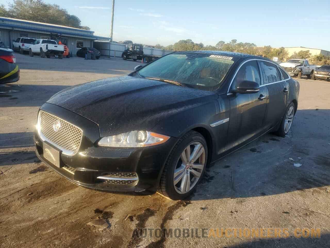 SAJWJ2GDXF8V76007 JAGUAR XJ 2015