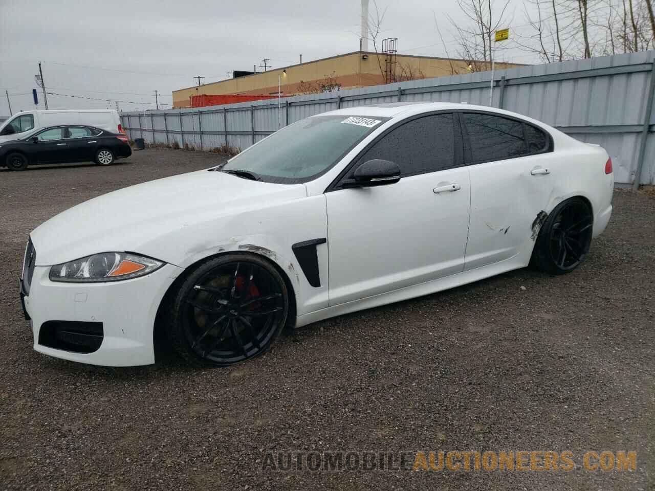 SAJXJ0FF1F8U48637 JAGUAR XF 2015