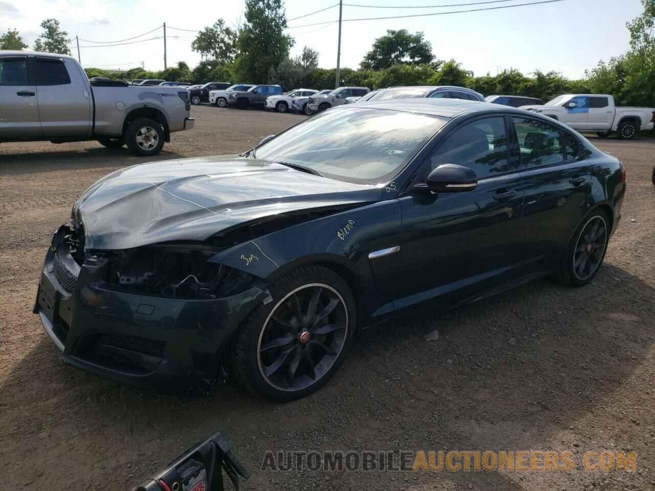 SAJXJ0FF2F8U59453 JAGUAR XF 2015