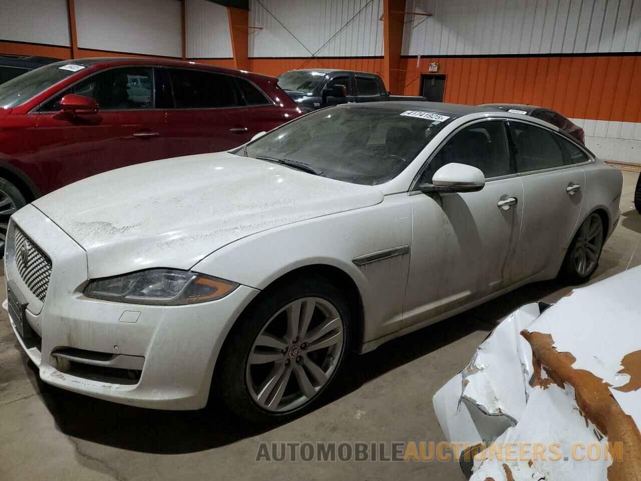 SAJXJ1GD3G8W01247 JAGUAR XJ 2016