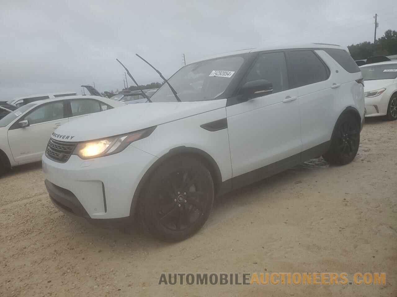 SALRG2RVXJA075600 LAND ROVER DISCOVERY 2018