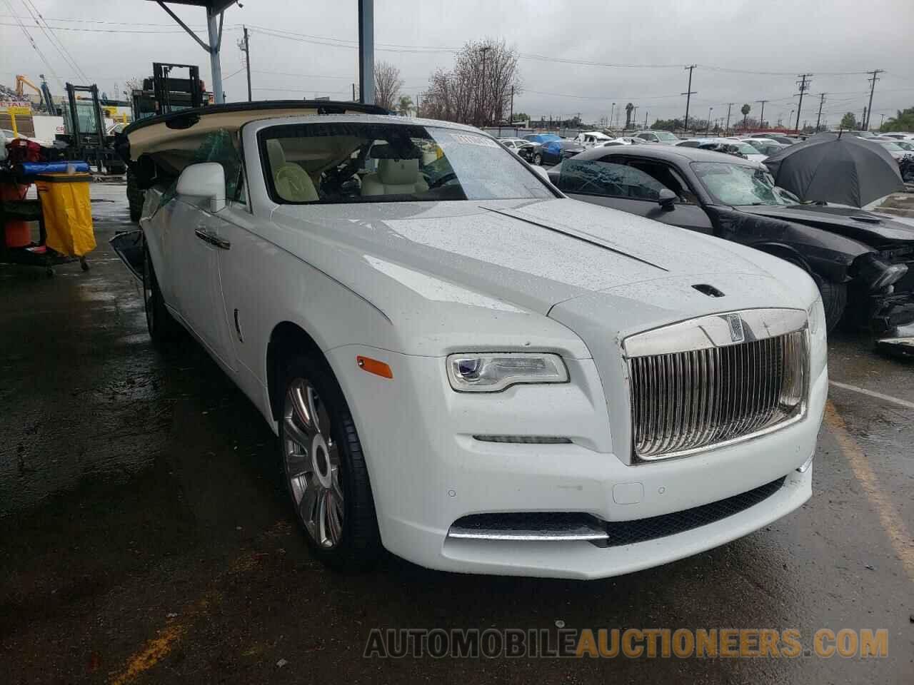 SCA666D59HU102829 ROLLS-ROYCE DAWN 2017