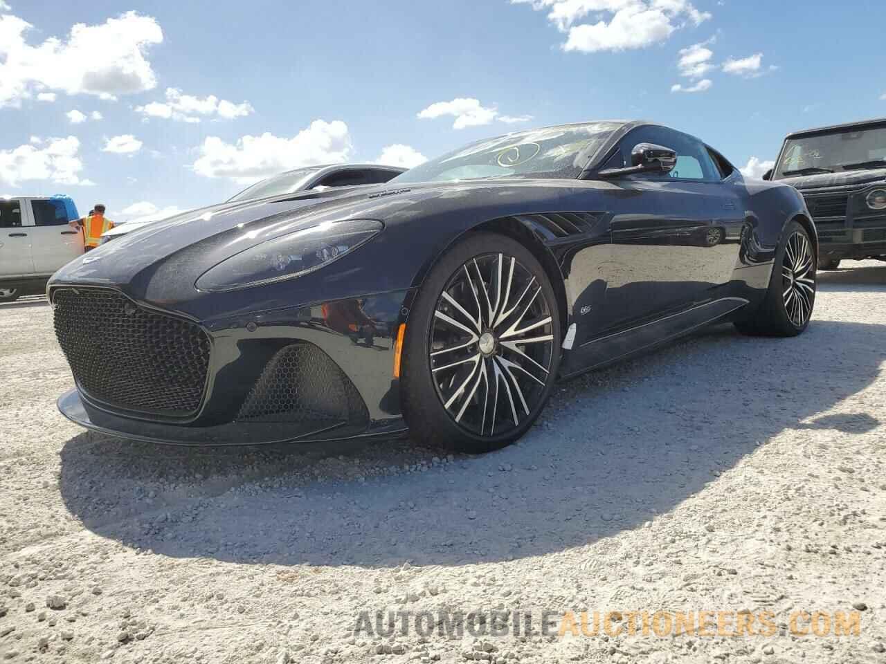 SCFRMHAV0LGR01516 ASTON MARTIN DBS SUPERL 2020