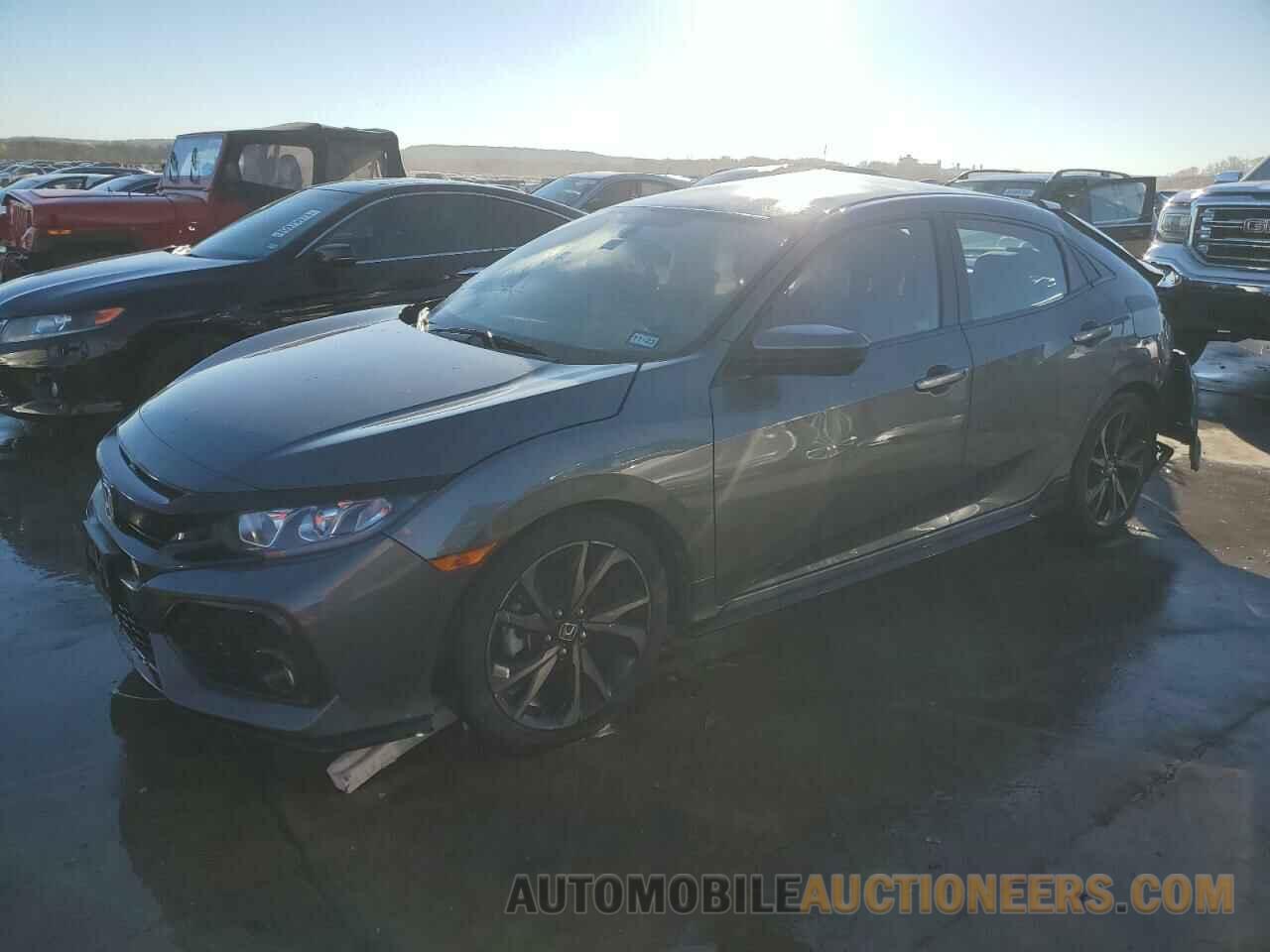 SHHFK7H46JU220135 HONDA CIVIC 2018