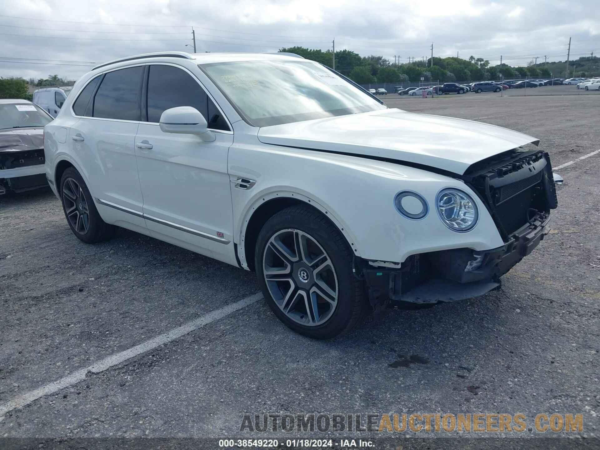 SJAAC2ZV0JC018232 BENTLEY BENTAYGA 2018