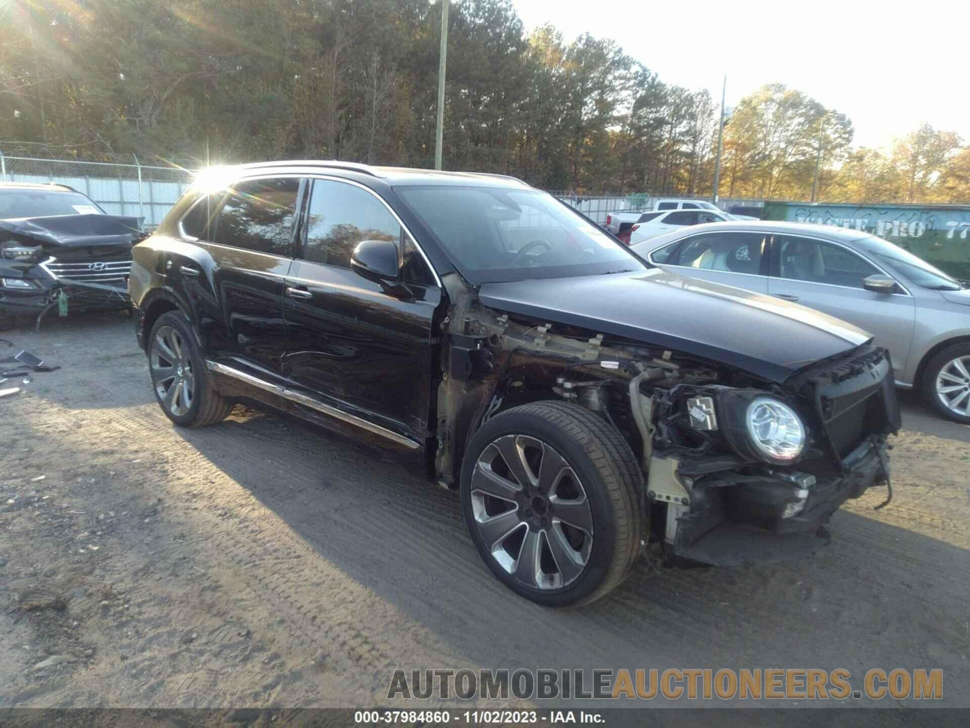 SJAAC2ZV4JC020646 BENTLEY BENTAYGA 2018