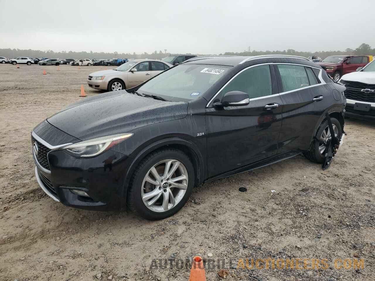 SJKCH5CP5HA035096 INFINITI QX30 2017