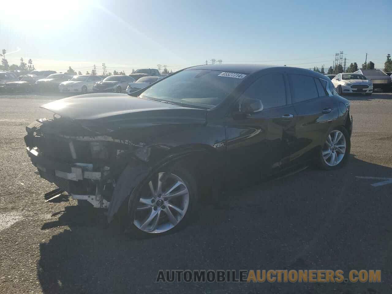 SJKCH5CP5JA056973 INFINITI QX30 2018