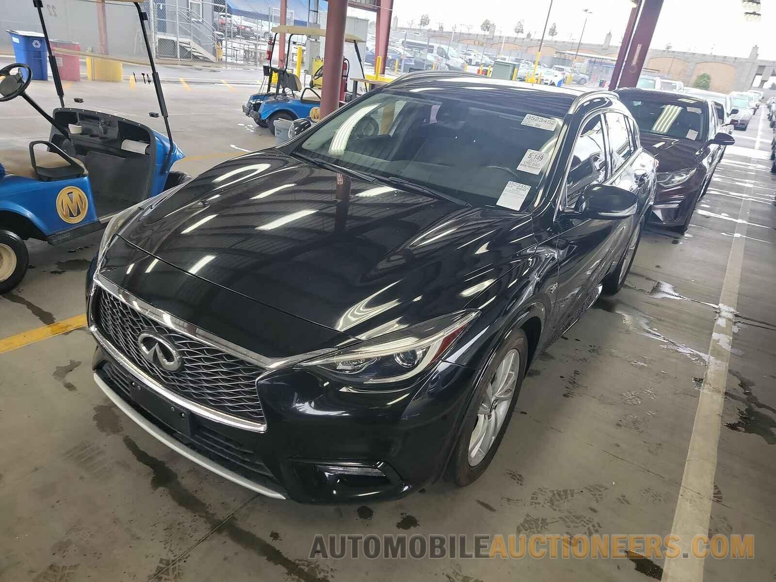 SJKCH5CP6HA026438 INFINITI QX30 2017