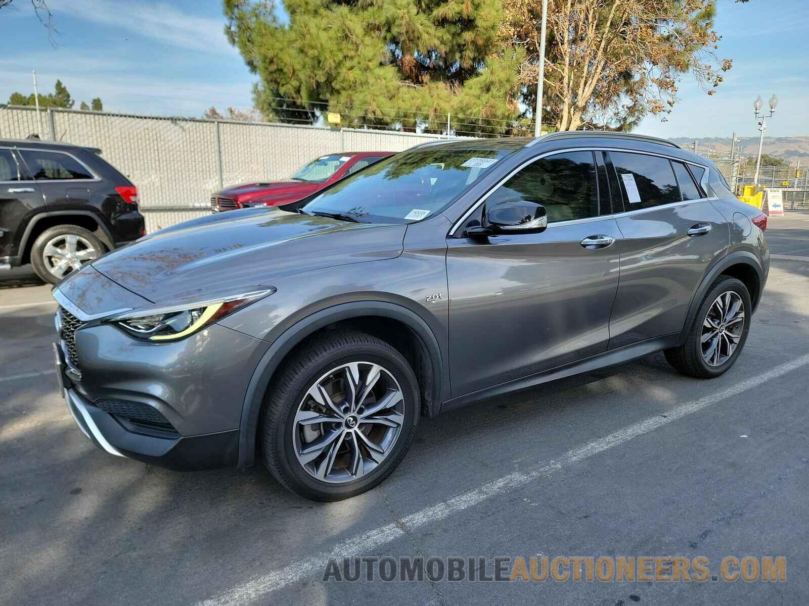 SJKCH5CR5JA052309 INFINITI QX30 2018