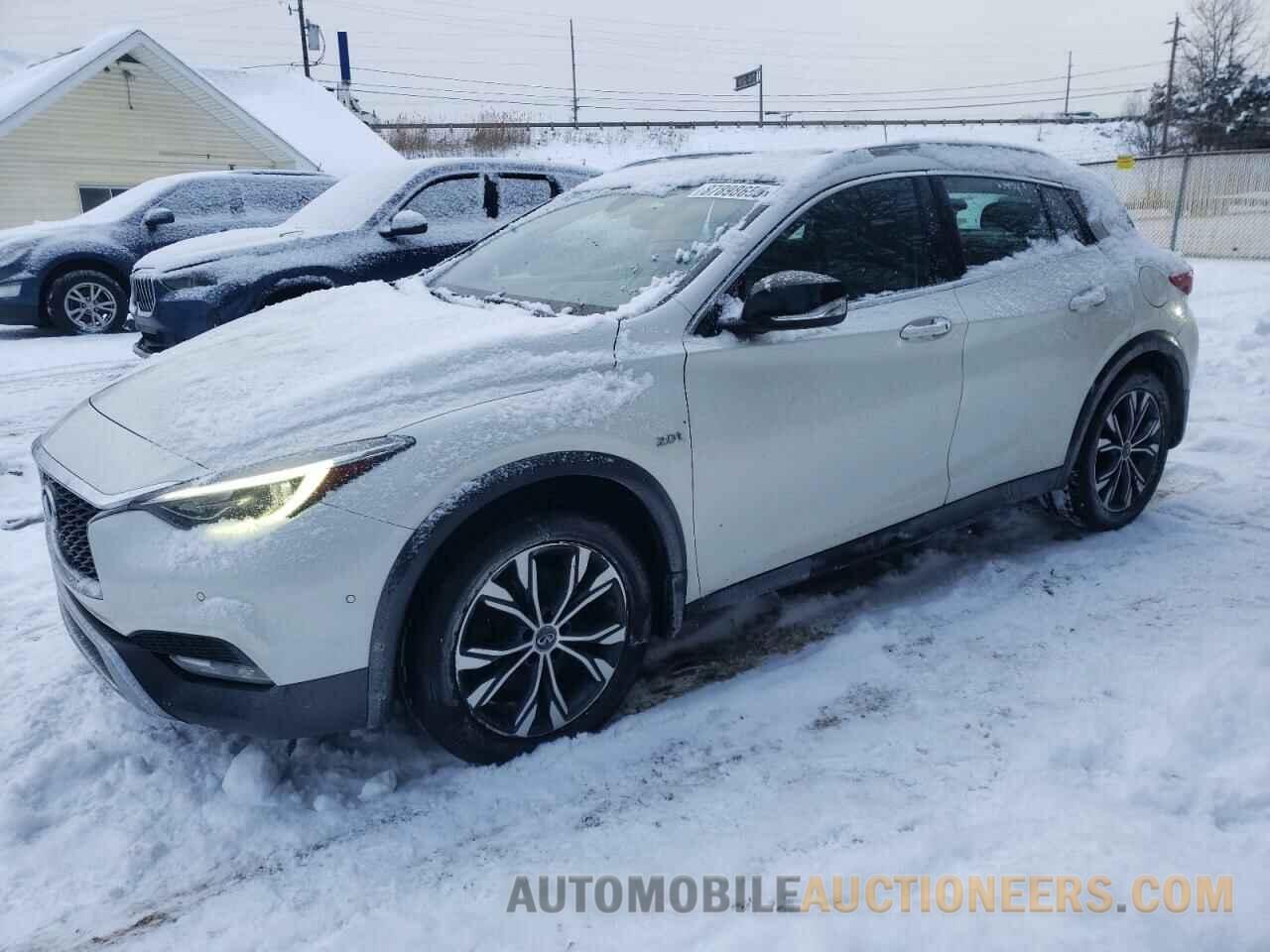 SJKCH5CR8JA042499 INFINITI QX30 2018