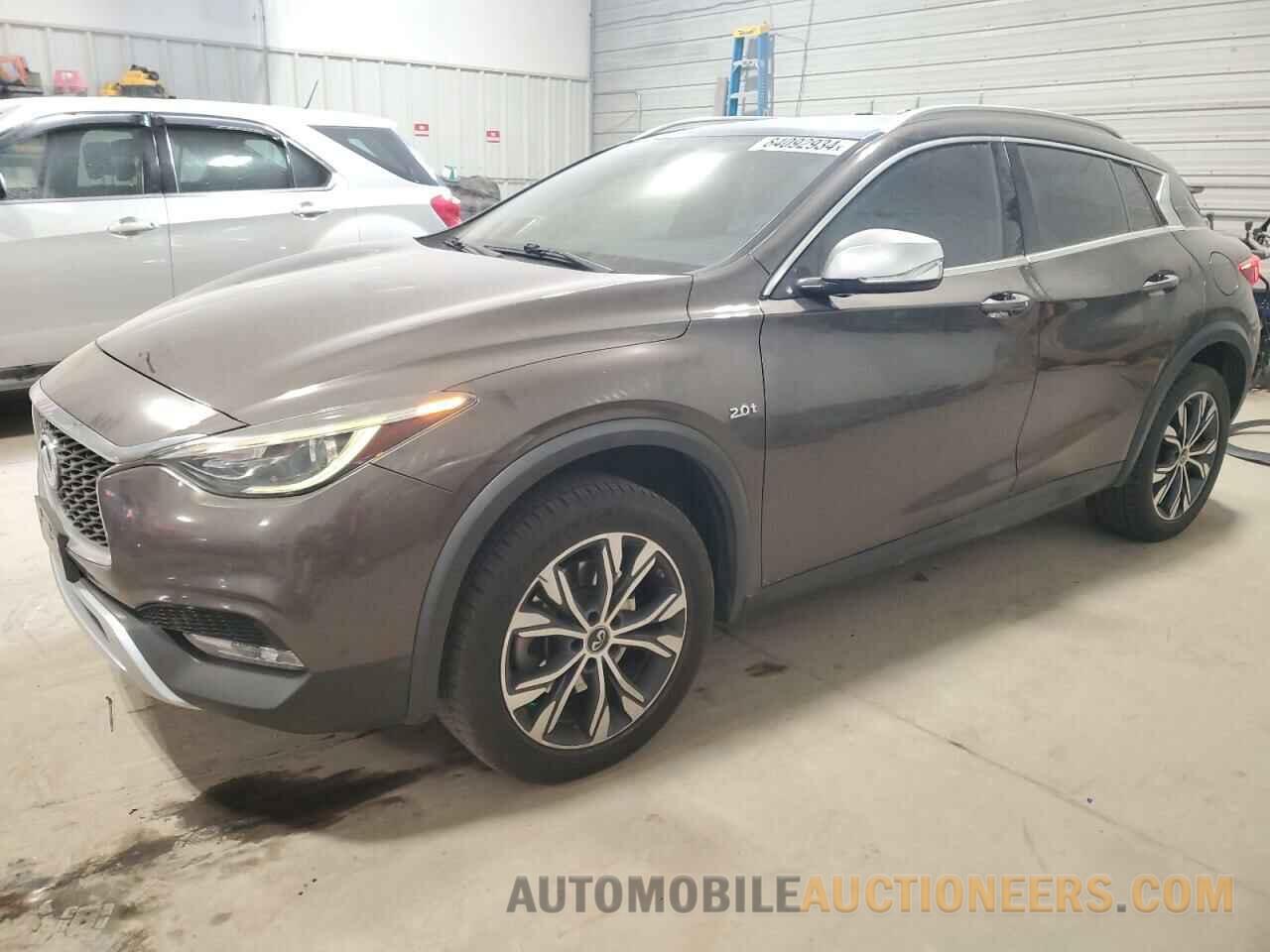 SJKCH5CR9HA017539 INFINITI QX30 2017