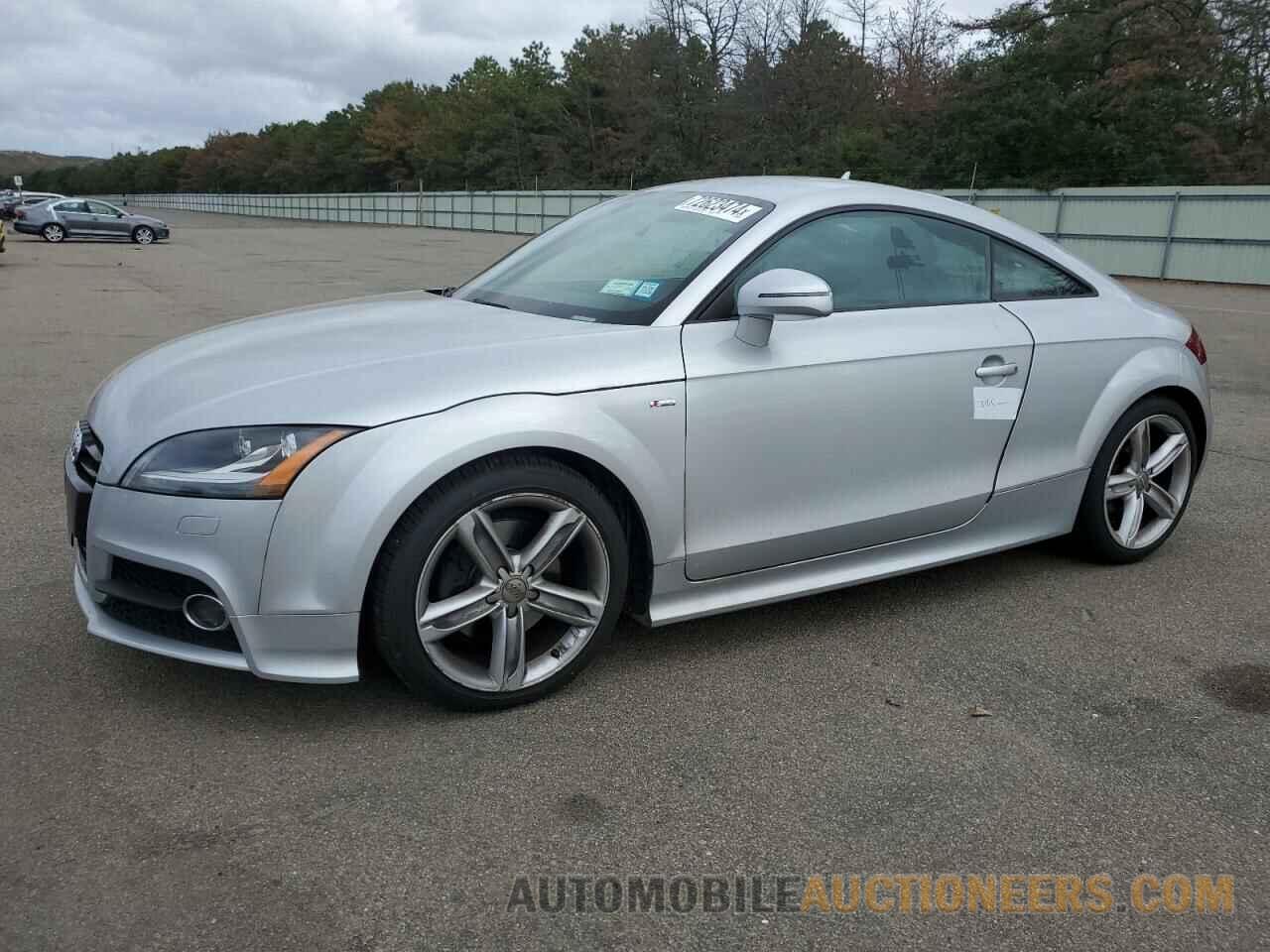 TRUBFAFKXF1000442 AUDI TT 2015